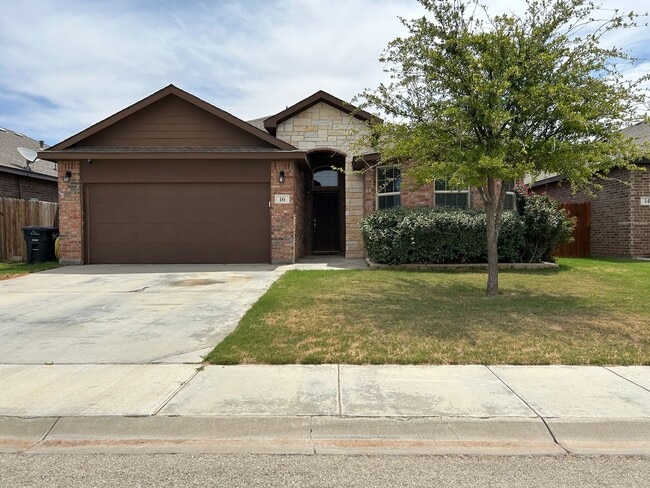 Primary Photo - Charming 4-Bedroom, 2-Bath Home in Homeste...