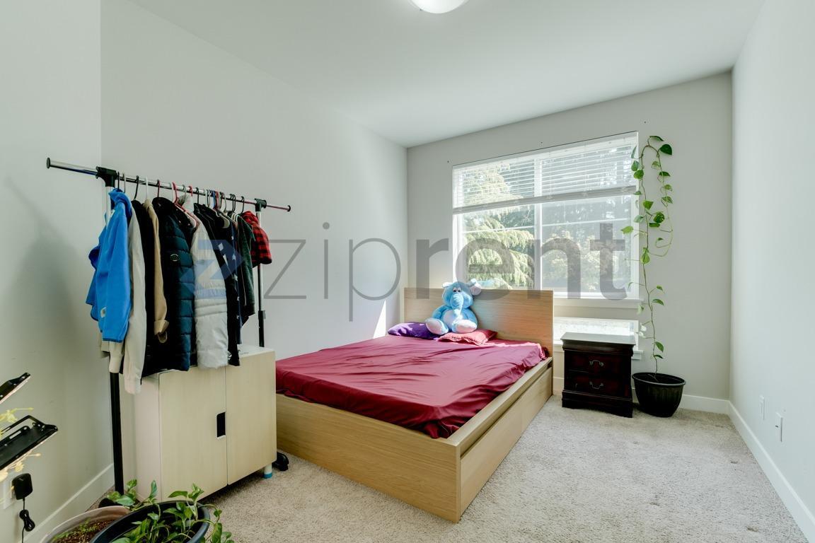 Building Photo - Unit