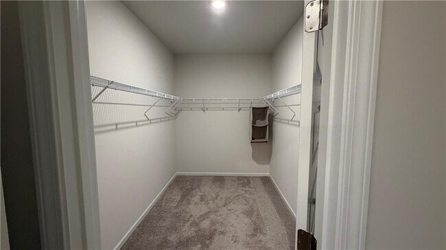 Building Photo - 3587 Fairhaven Dr