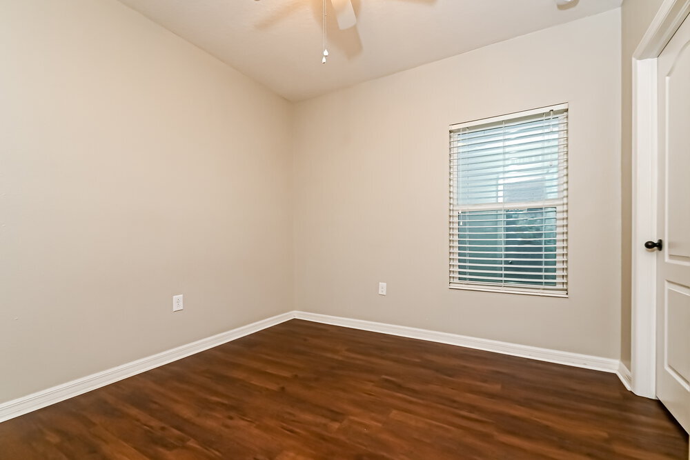 Building Photo - 10641 Laguna Plains Dr