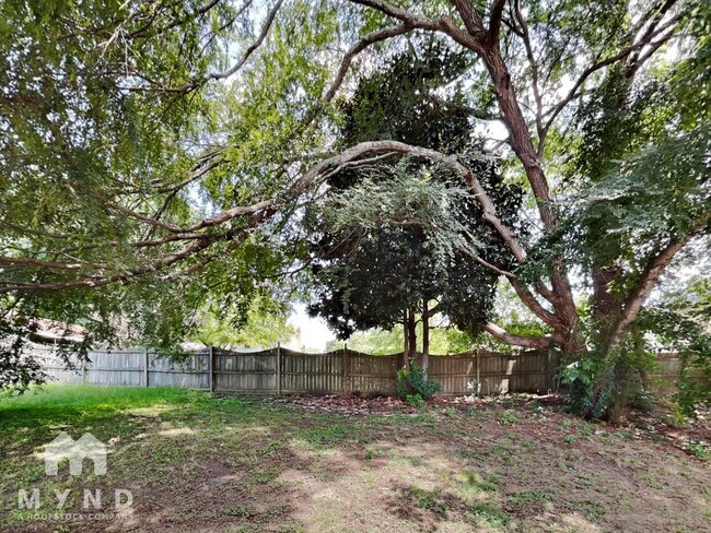 Building Photo - 4253 Beacon Crest Way