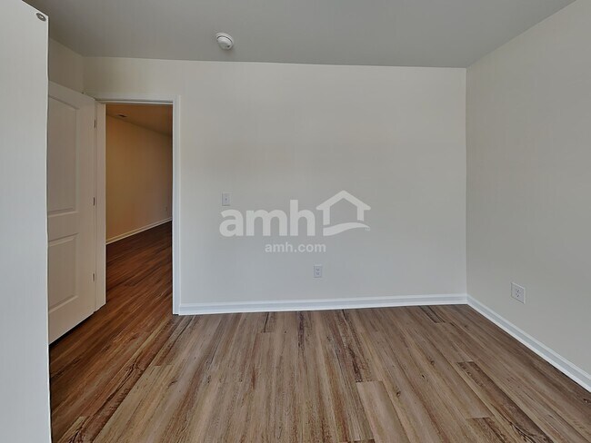 Building Photo - 1378 John Swann St