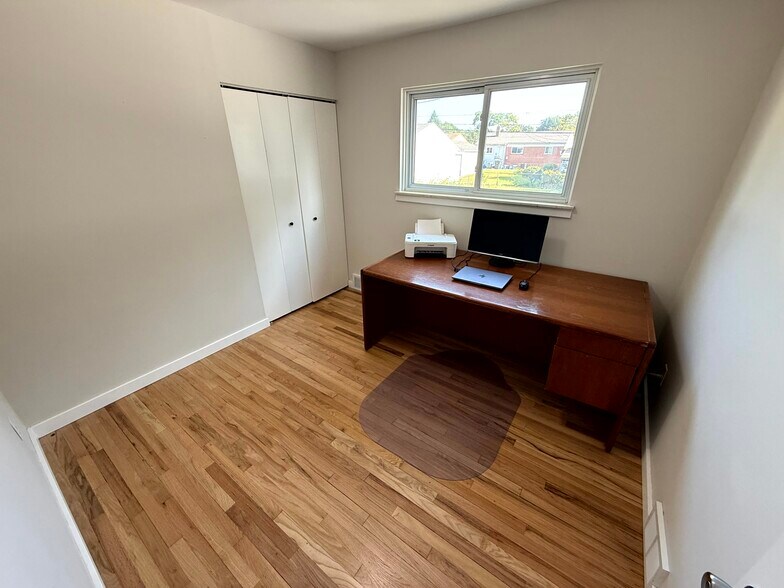 Building Photo - 30915 Beechnut St