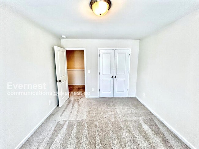 Building Photo - 4708 Fairfax Dr