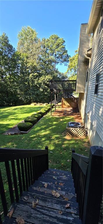 Building Photo - 303 Cacique Ct