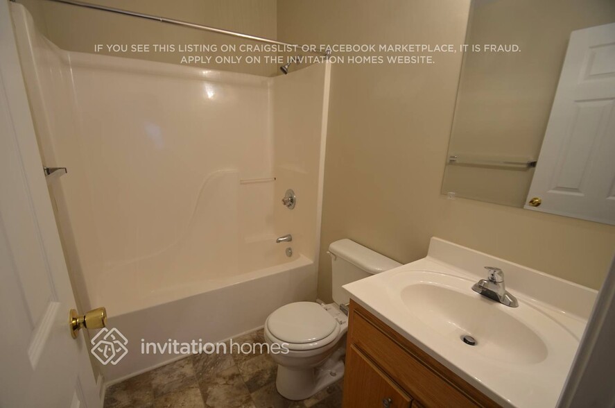 Building Photo - 2038 Samantha Dr