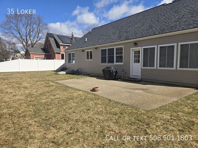 Building Photo - 35 Loker-