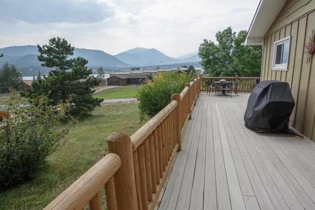 Building Photo - 1821 Raven Ave