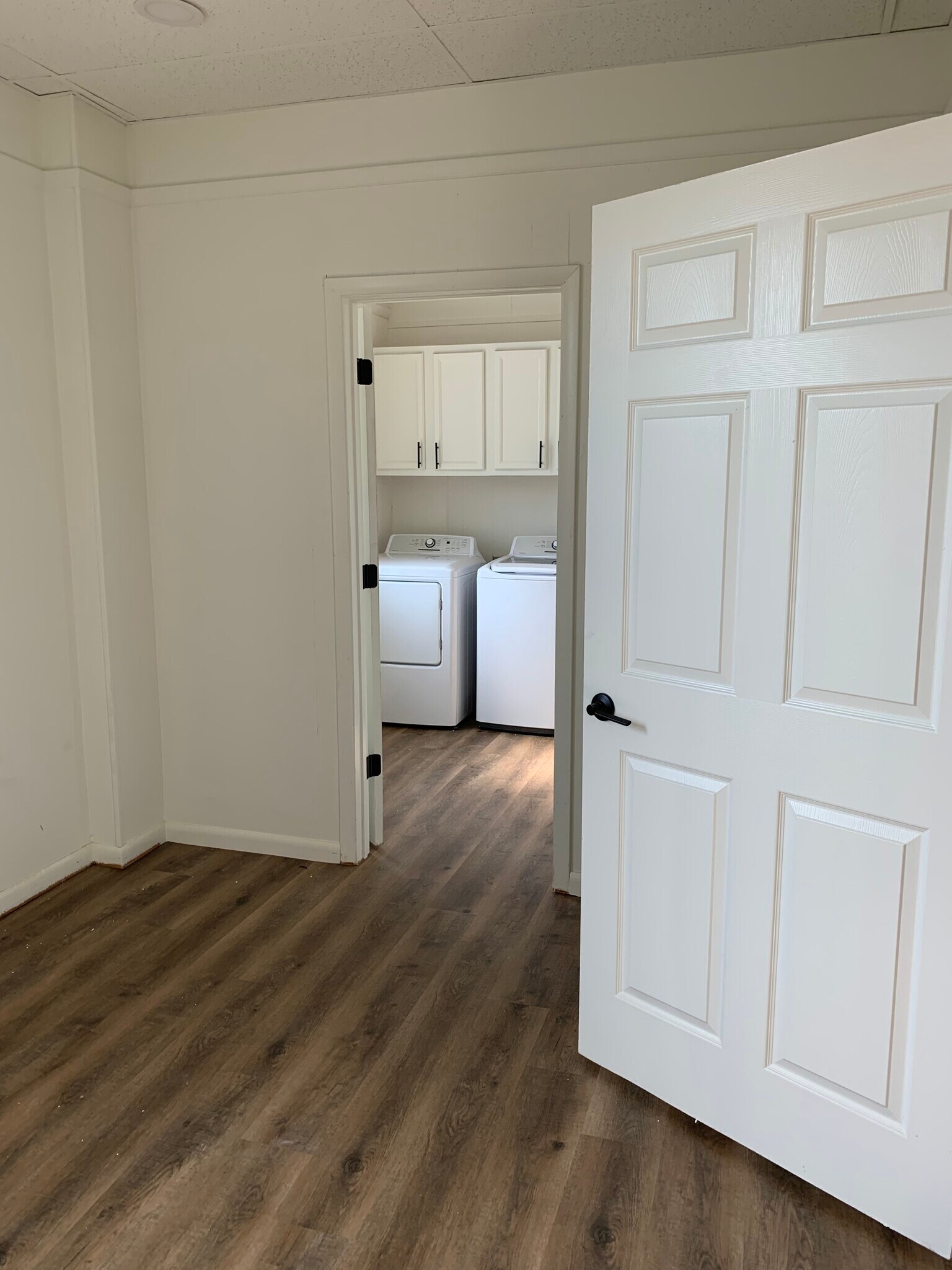 Building Photo - 19 W Washington St Apt 3