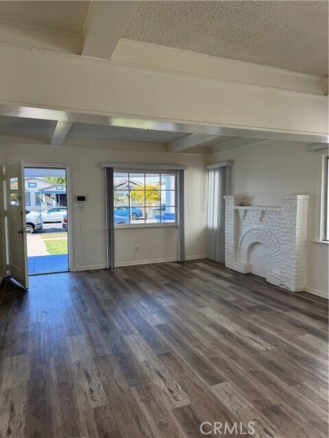 Building Photo - 1538 W 51st Pl