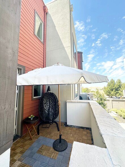 Building Photo - 5465 Gracen Way