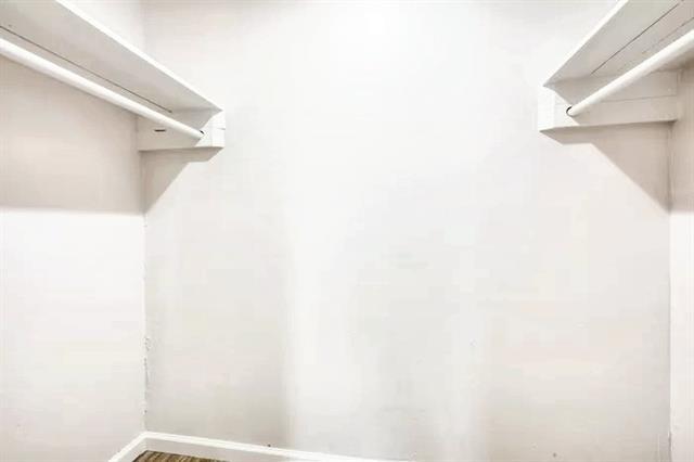 Building Photo - 203 S Forest Crest Dr