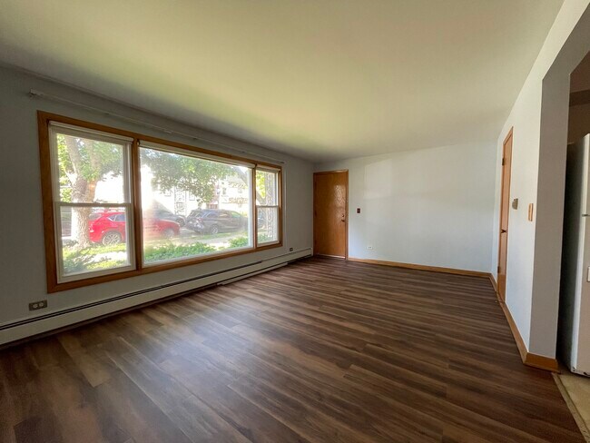 Building Photo - 8645 W Summerdale Ave
