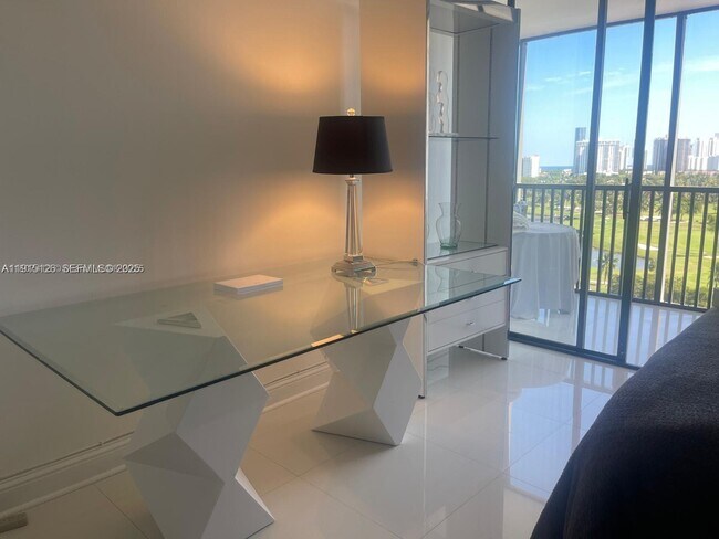 Building Photo - 20301 W Country Club Dr