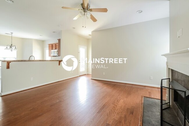 Building Photo - 1068 Fairbank Ln