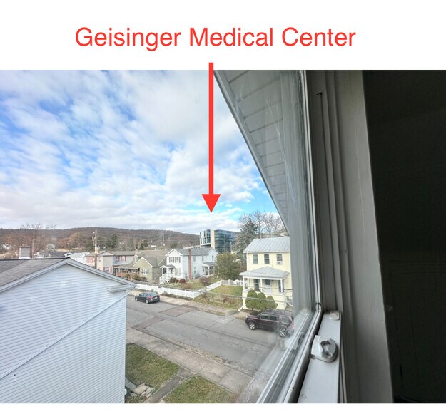 Primary Photo - 1001 Cherry St