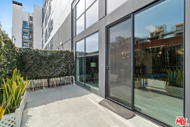 Building Photo - 4115 Glencoe Ave