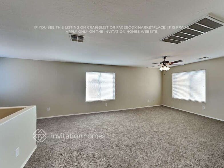 Building Photo - 1325 E Saguaro Trail