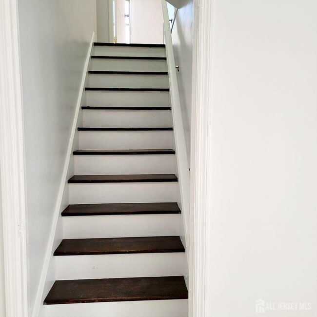 Building Photo - 216 Bloomfield Ave