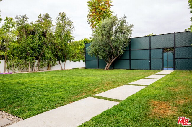 Building Photo - 17524 Jayden Ln