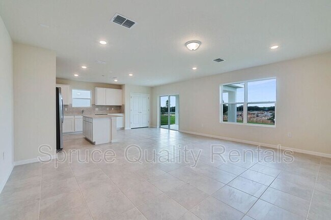 Building Photo - 7726 Syracuse Dr