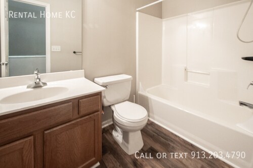 Building Photo - 1933 N 80th Ct