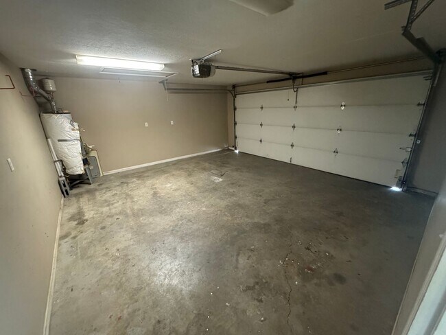 Building Photo - 5508 Fenway Ln