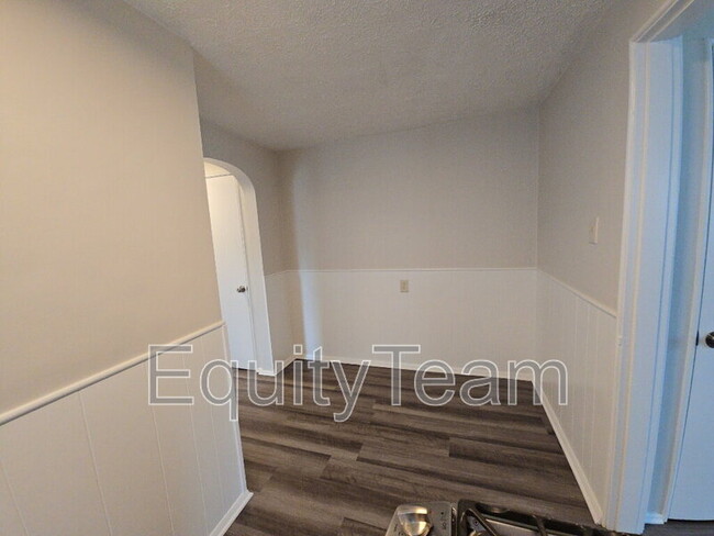 Building Photo - 33 Gahl Terrace