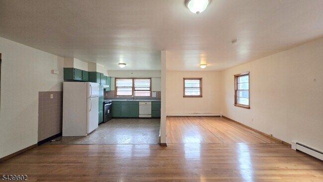 Building Photo - 222 Park Ave