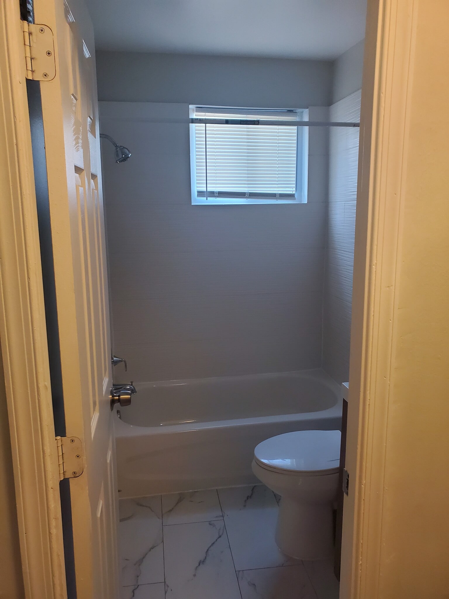 Bathroom - 2808 Iverson St