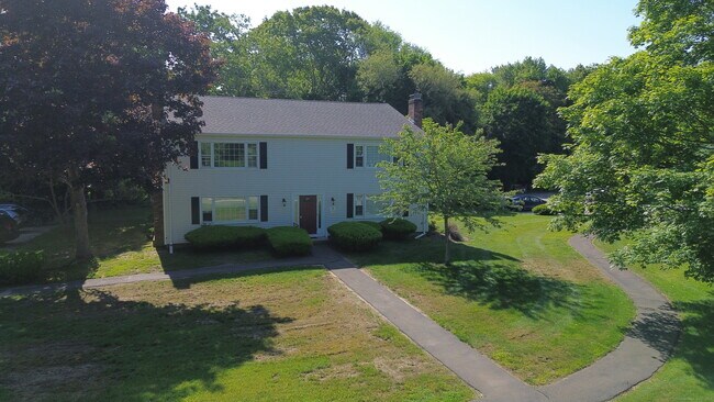 Primary Photo - 174 Old Boston Post Rd