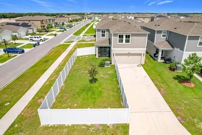 Building Photo - 1504 Hummingbird Rd