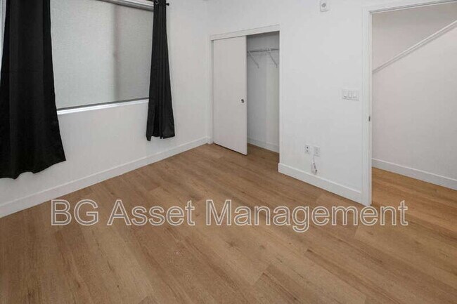 Building Photo - 3909 Wattling St