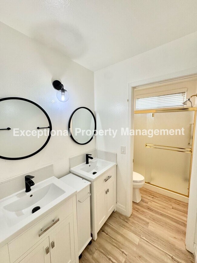 Building Photo - Ready to move in 3 bed 2 bath single story home