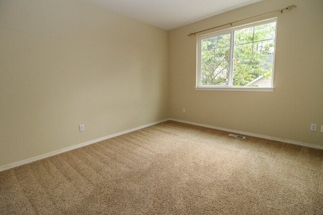 Building Photo - 2303 195th Pl SE