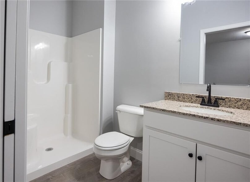 Building Photo - 6899 Post Rd