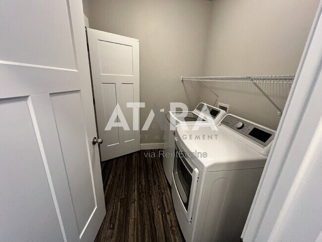 Building Photo - 14488 S Selvig Way