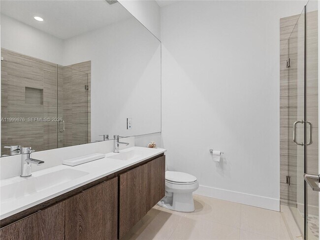 Building Photo - 11339 NW 71st St