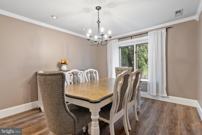 Building Photo - 226 Farleigh Ct