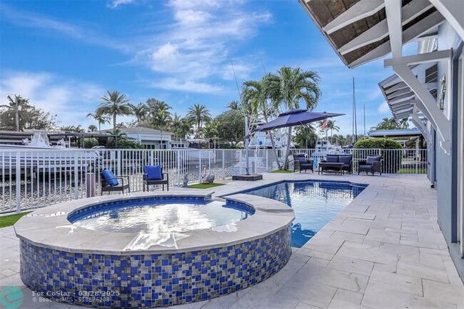 Building Photo - 1304 Mandarin Isle
