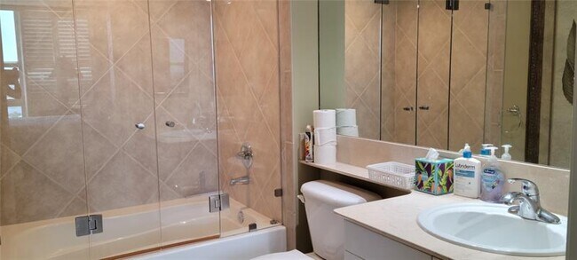 Building Photo - 2080 S Ocean Dr