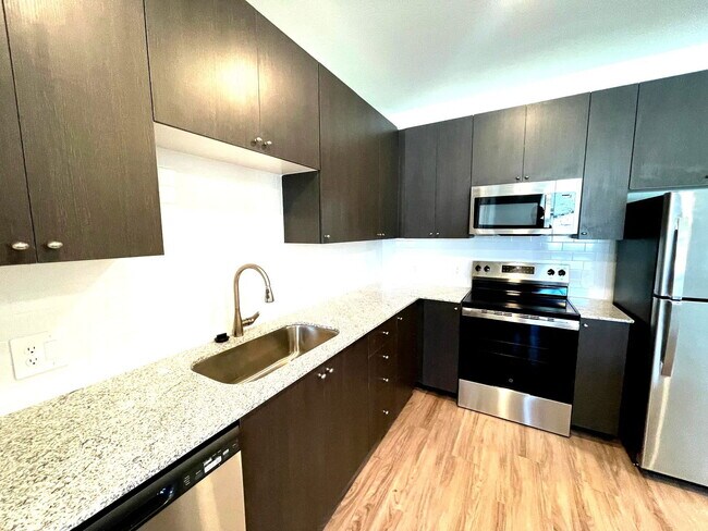 Building Photo - 5901 Co Rd 277