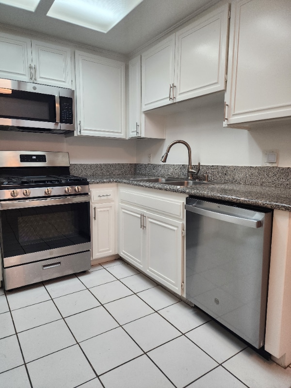 Building Photo - 5325 Denny Ave