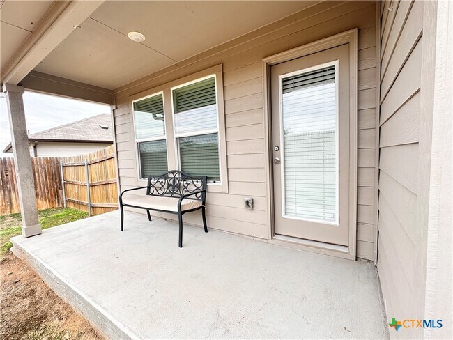 Building Photo - 101 Calgary Ln