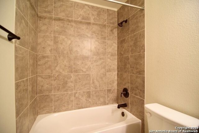 Building Photo - 6419 MELANZANE AVE