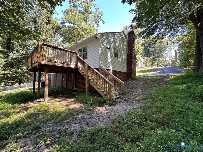 Building Photo - 7145 Foxbernie Dr