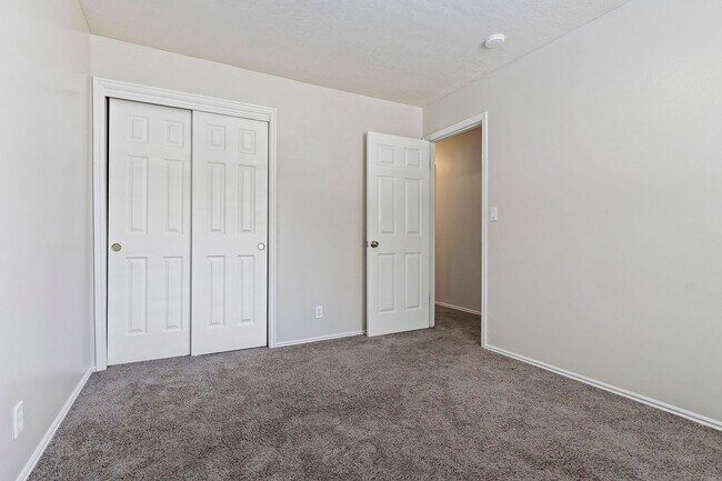 Building Photo - 715 N 1050 W