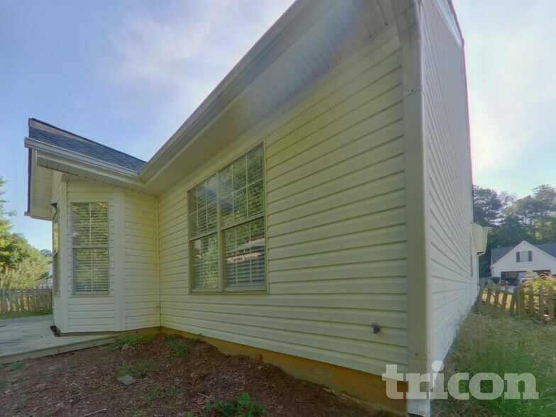 Building Photo - 1260 Wilkes Crest Dr NE