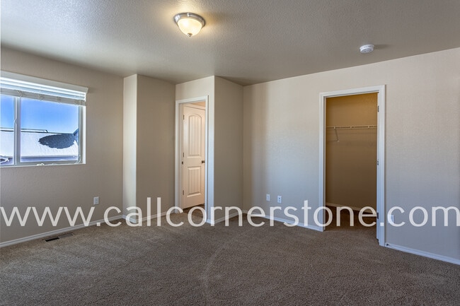 Building Photo - 6698 Lucky Star Ln