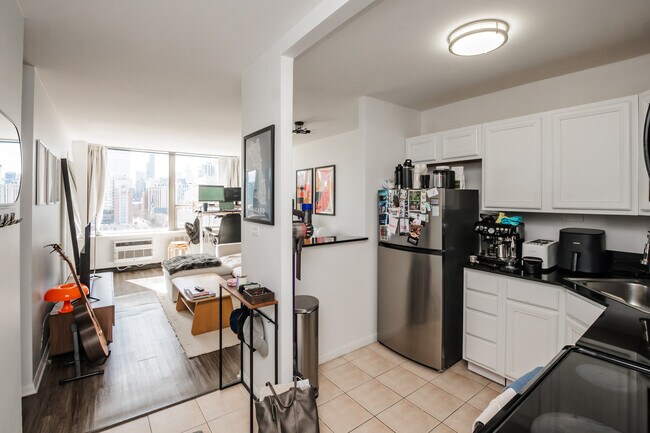 Building Photo - 1360 N Sandburg Terrace